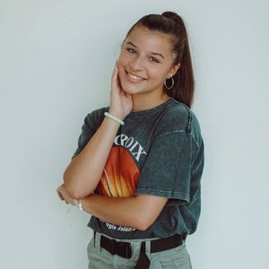 Meet your Posher, Abigail